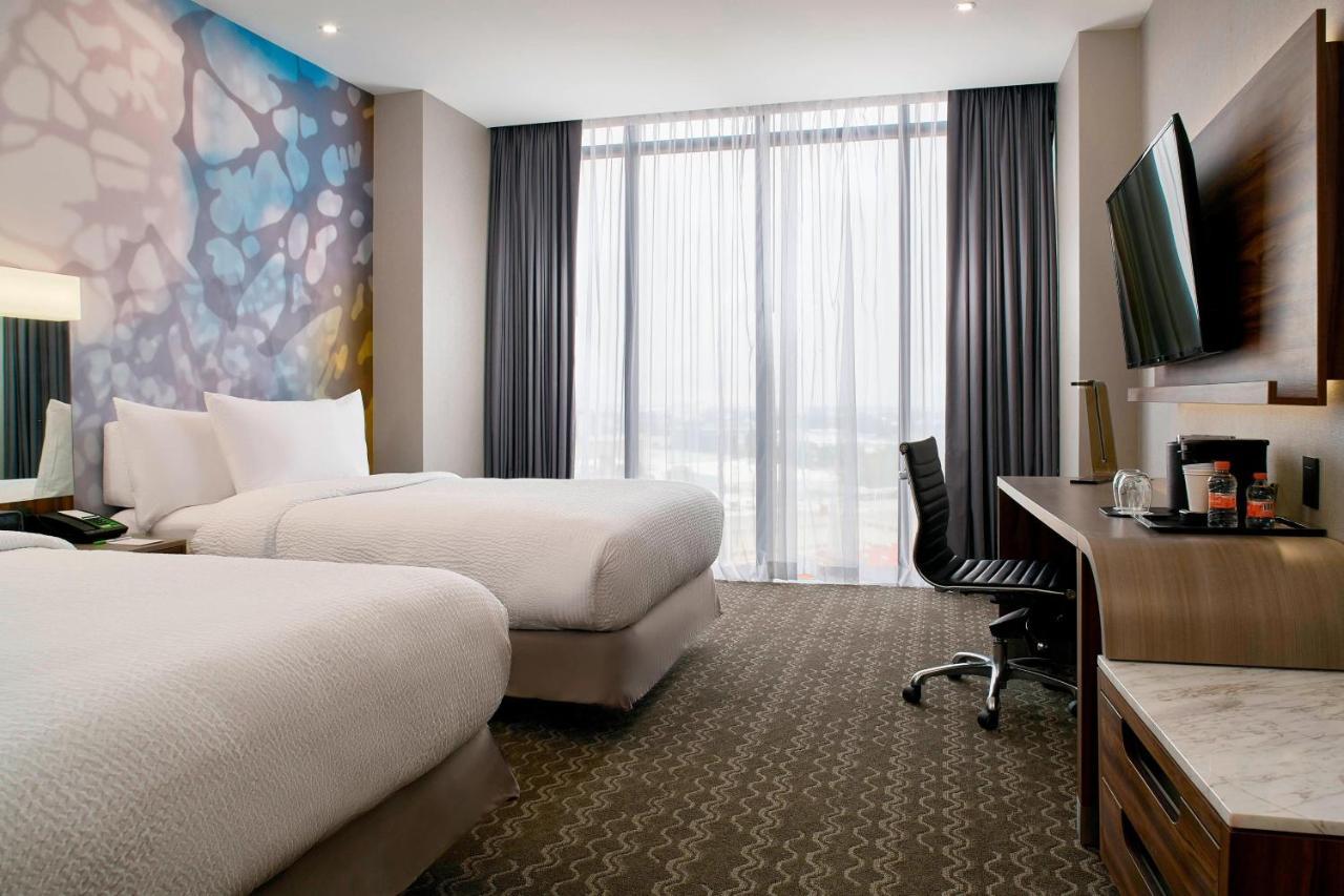 Courtyard By Marriott Toreo 4* México DF